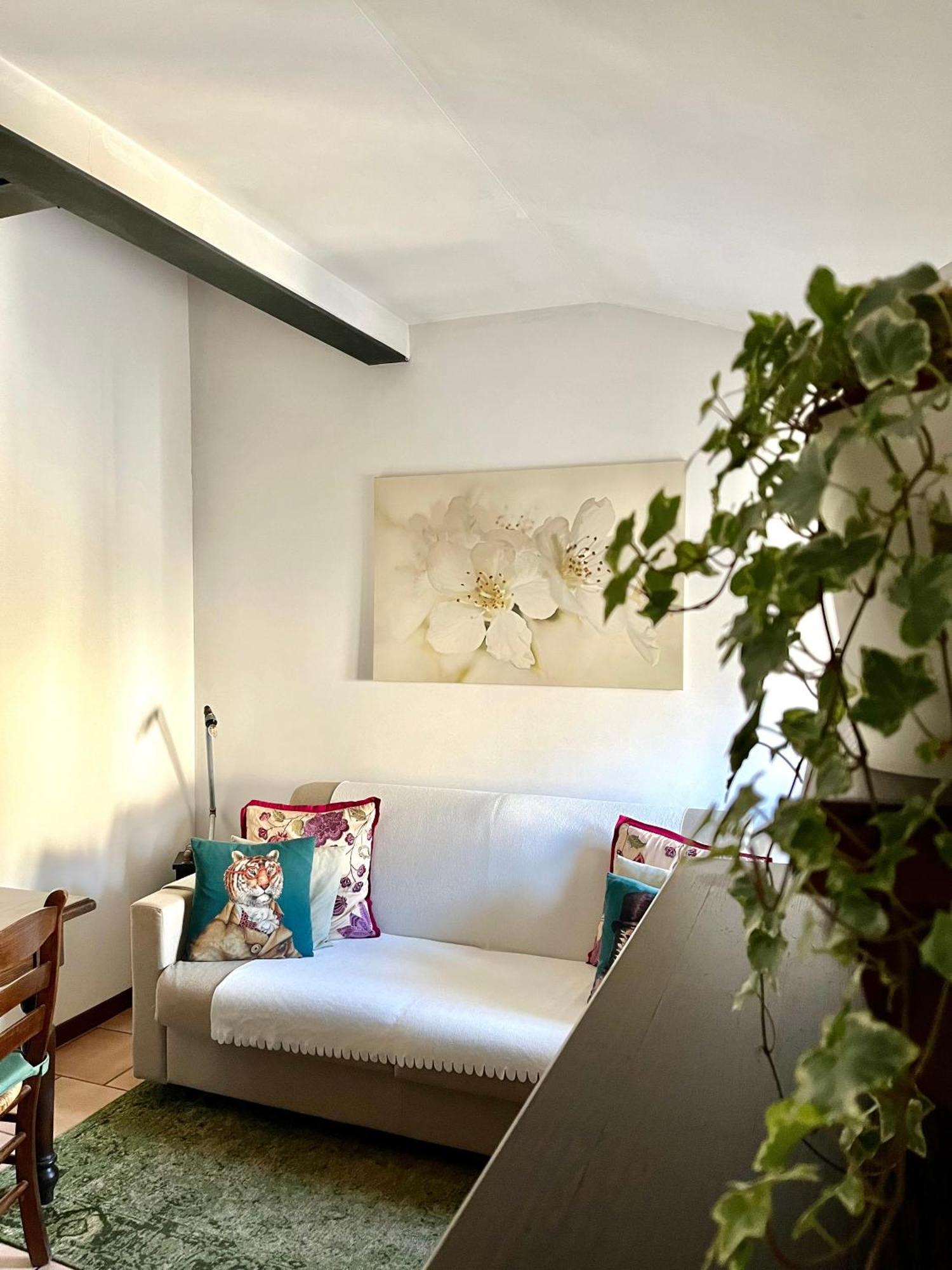 Porto Valentino Apartment Sirmione Exterior photo
